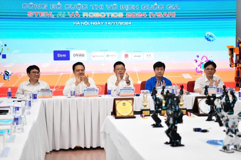 Họp báo Cuộc thi Vô địch Quốc gia STEM, AI và Robotics 2024