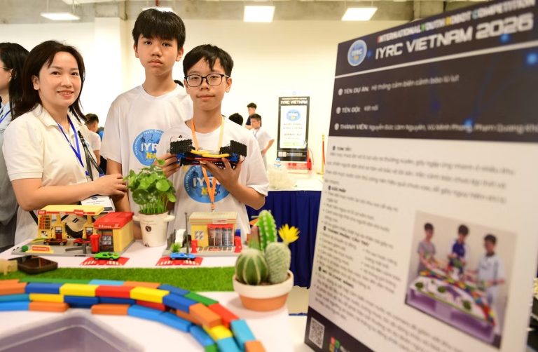 Hậu phương ‘tiếp lửa’ giấc mơ thiết kế sáng tạo tại VSAR 2025–2026